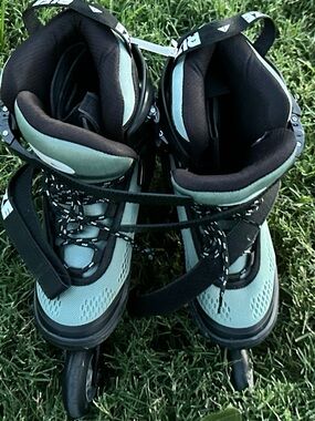 RIZE Velocity Adult Inline Skates (Teal/Black) – Excellent Condition